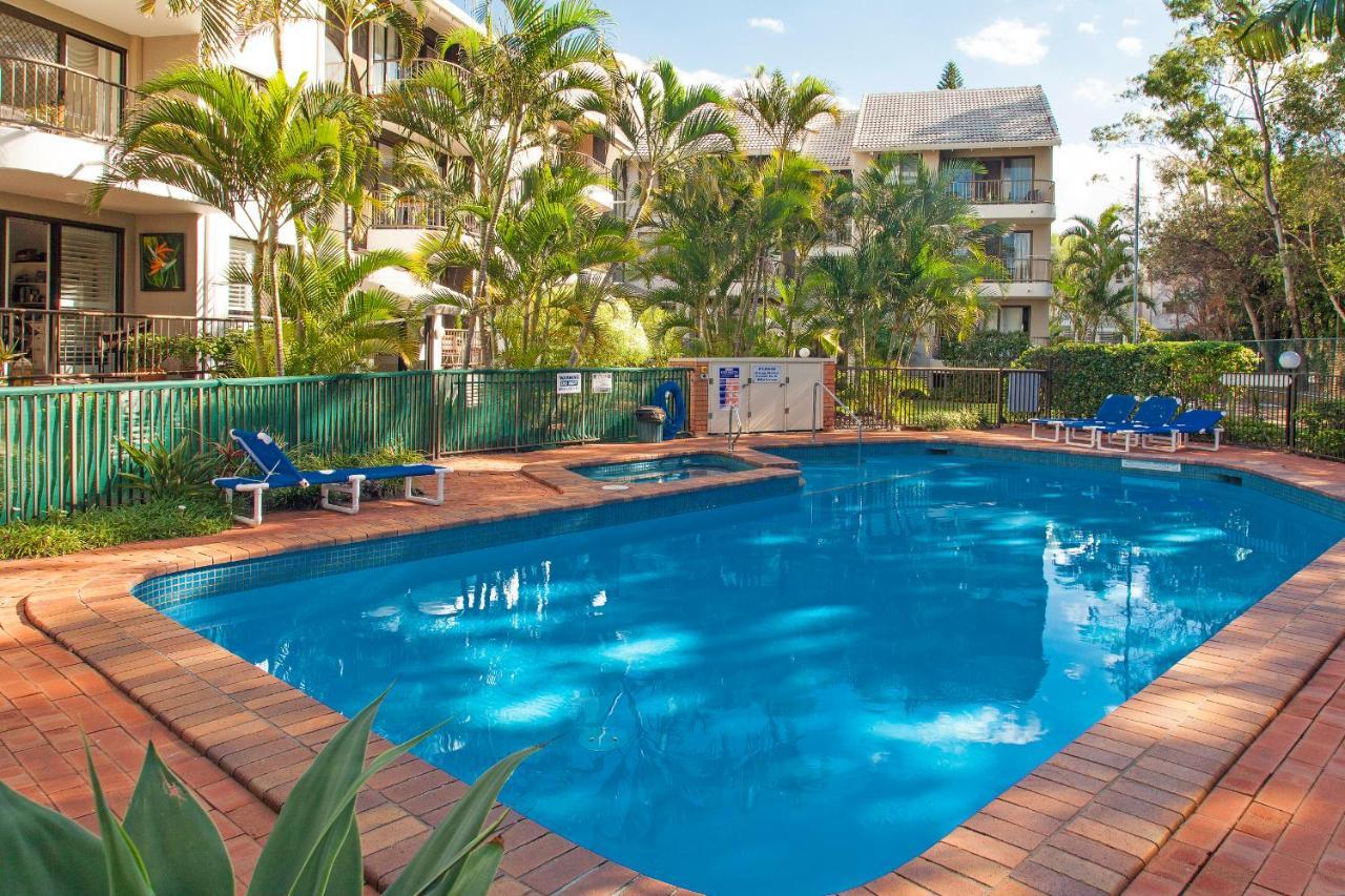 Broadwater Shores Waterfront Apartments Голд-Кост Экстерьер фото