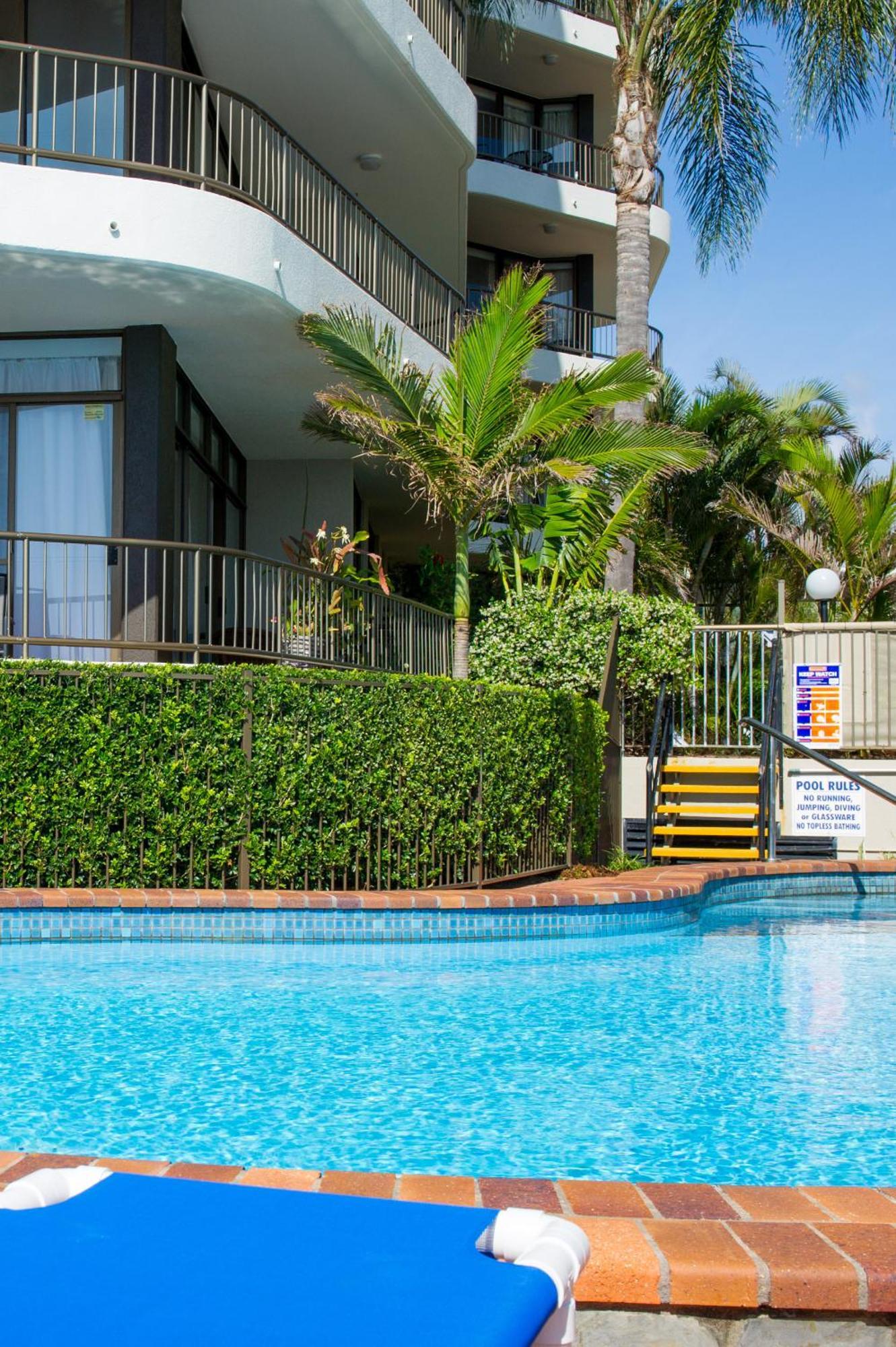 Broadwater Shores Waterfront Apartments Голд-Кост Экстерьер фото